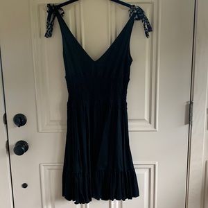 Free People sleeveless v neck dress with tie shoulders, size 8